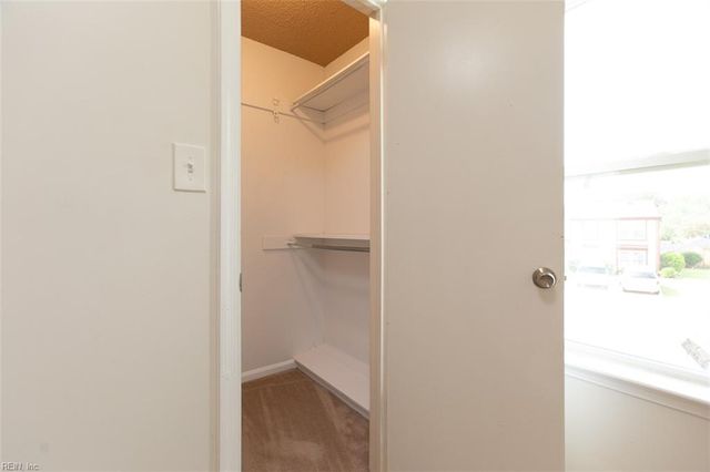 4644 Glanmire DR, Virginia Beach, VA 23456