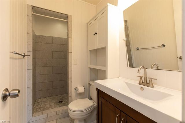 4644 Glanmire DR, Virginia Beach, VA 23456