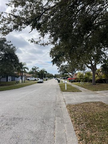 6899 NICOLE LANE, Largo, FL 33771