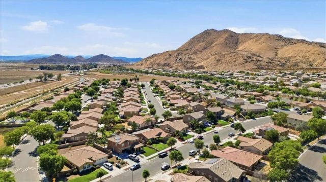 781 Amherst, San Jacinto, CA 92582