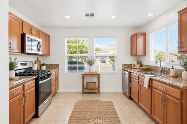 781 Amherst, San Jacinto, CA 92582