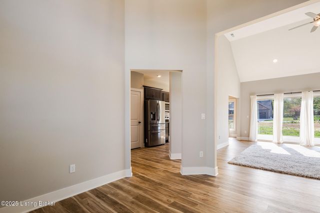 3035 Masters Dr, Floyds Knobs, IN 47119