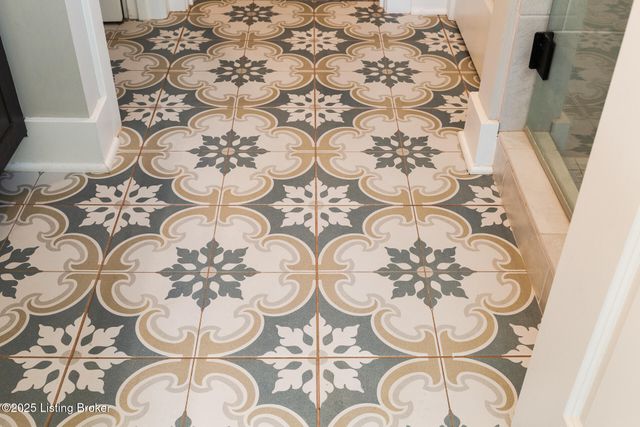 3035 Masters Dr, Floyds Knobs, IN 47119