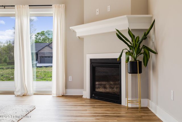 3035 Masters Dr, Floyds Knobs, IN 47119