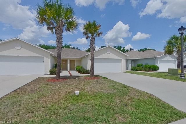 9113 Aegean CIR, Lehigh Acres, FL 33936