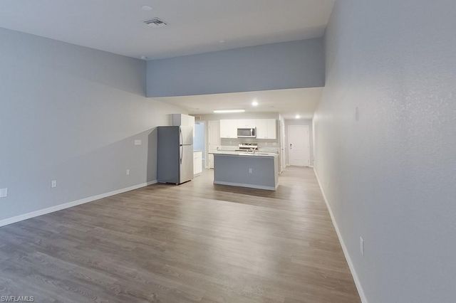 9113 Aegean CIR, Lehigh Acres, FL 33936