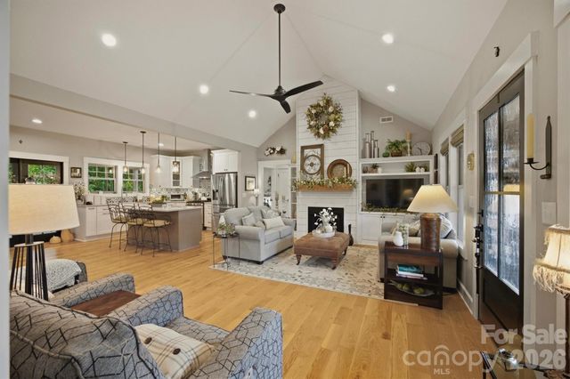 124 Beechmont Drive, Morganton, NC 28655