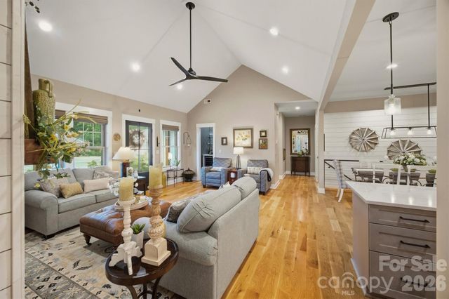 124 Beechmont Drive, Morganton, NC 28655