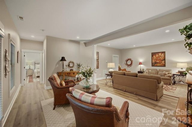 124 Beechmont Drive, Morganton, NC 28655