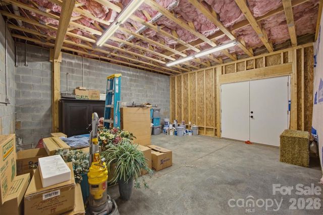 124 Beechmont Drive, Morganton, NC 28655