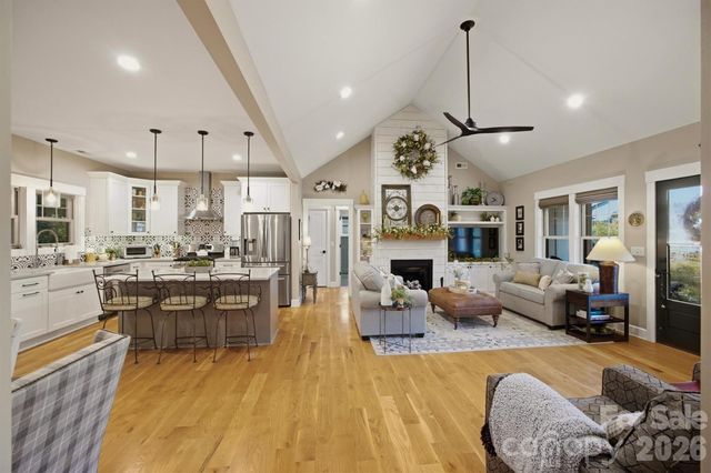 124 Beechmont Drive, Morganton, NC 28655