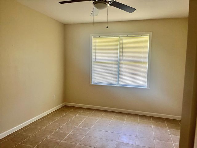 122 22nd Avenue N, Texas City, TX 77590