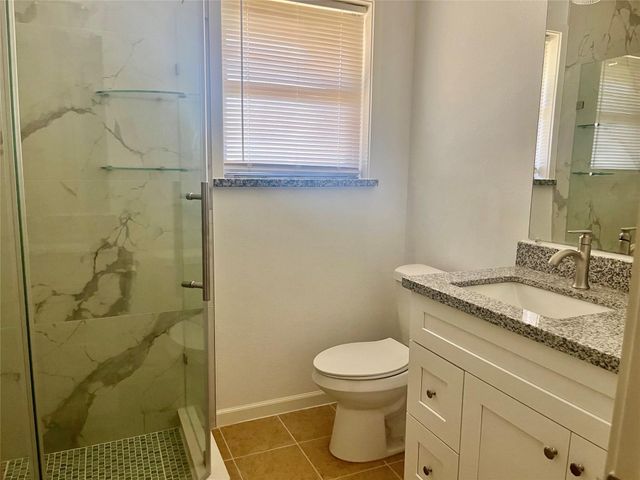 122 22nd Avenue N, Texas City, TX 77590