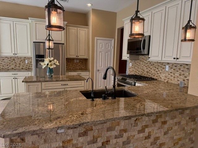 2939 Matese Drive, Henderson, NV 89052