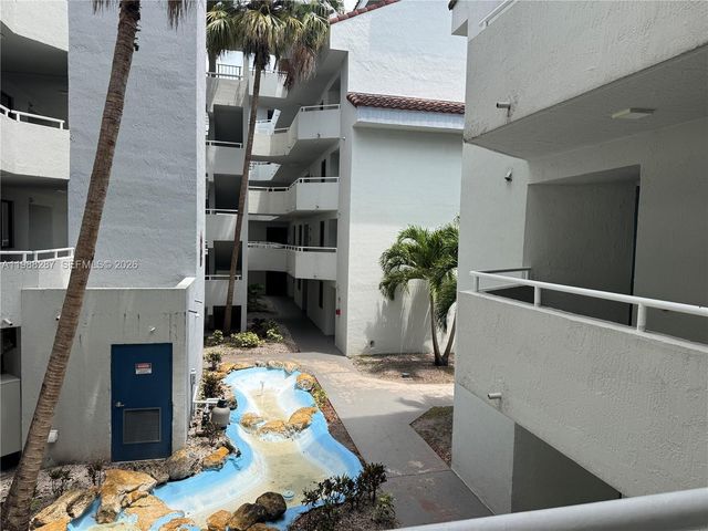 8305 SW 152nd Avenue A-201, Miami, FL 33193
