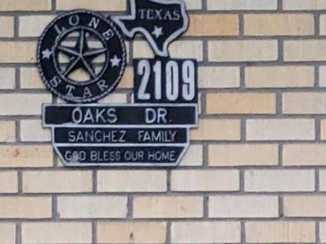 2109 Oaks Drive, Pasadena, TX 77502