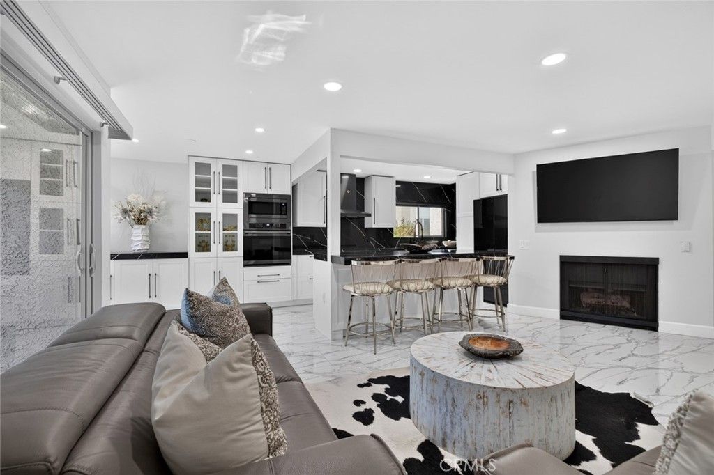 4632 Park Granada 93, Calabasas, CA 91302 — exterior