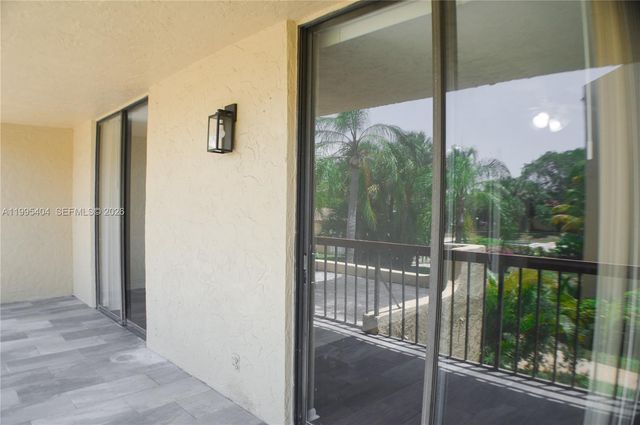733 SE 1st Way 206, Deerfield Beach, FL 33441