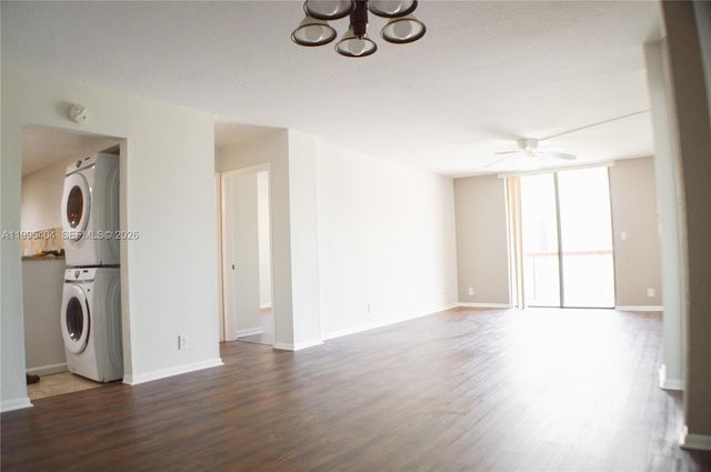 733 SE 1st Way 206, Deerfield Beach, FL 33441