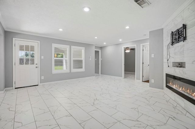 3714 Townes Forest Road, Friendswood, TX 77546