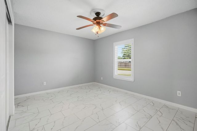 3714 Townes Forest Road, Friendswood, TX 77546