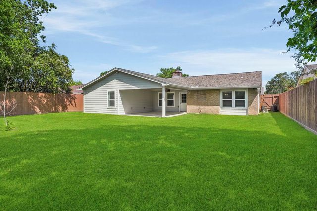 3714 Townes Forest Road, Friendswood, TX 77546