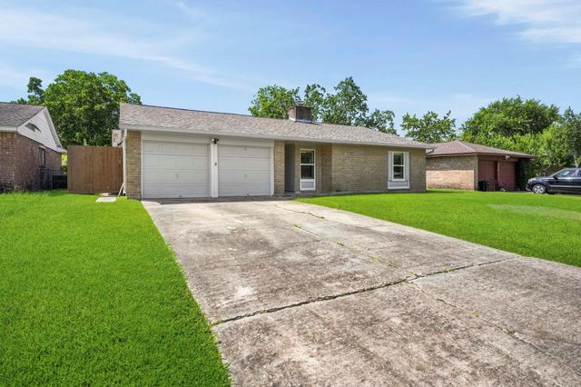 3714 Townes Forest Road, Friendswood, TX 77546