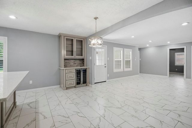 3714 Townes Forest Road, Friendswood, TX 77546