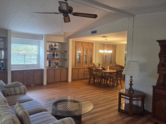 7761 SE Shenandoah Drive, Hobe Sound, FL 33455