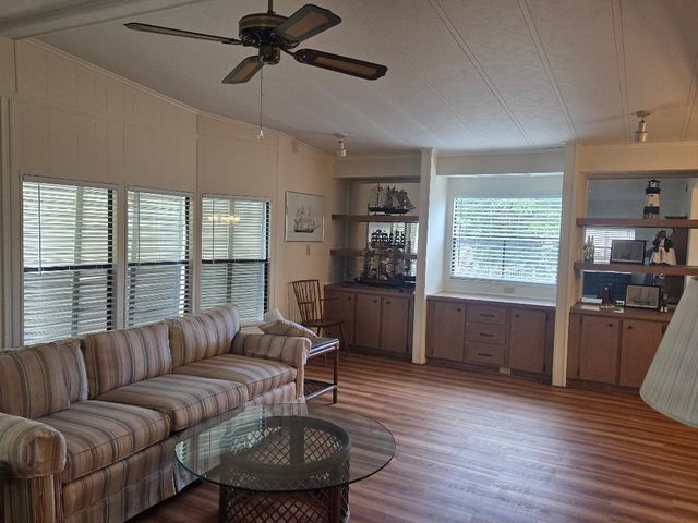 7761 SE Shenandoah Drive, Hobe Sound, FL 33455