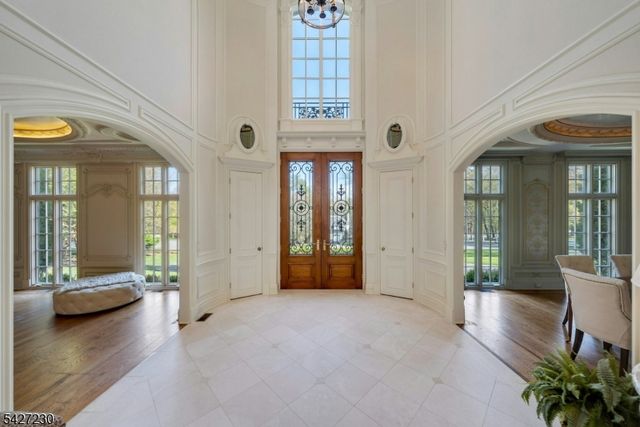 501 Timberline Dr, Franklin Lakes Boro, NJ 07417