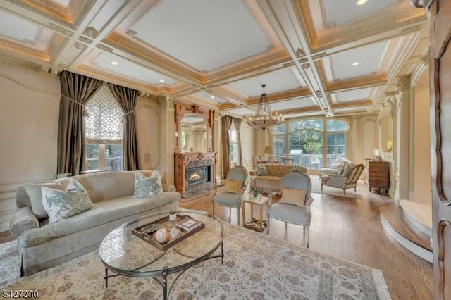 501 Timberline Dr, Franklin Lakes Boro, NJ 07417