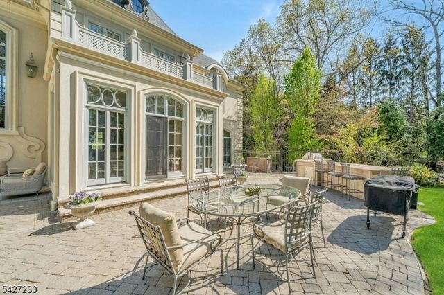 501 Timberline Dr, Franklin Lakes Boro, NJ 07417