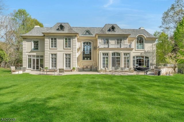 501 Timberline Dr, Franklin Lakes Boro, NJ 07417