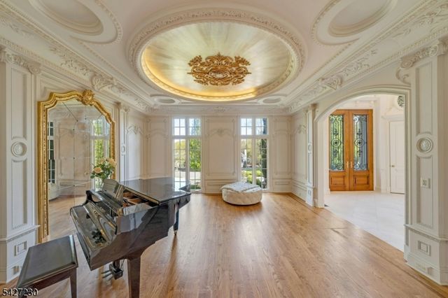 501 Timberline Dr, Franklin Lakes Boro, NJ 07417