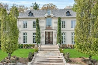 501 Timberline Dr, Franklin Lakes Boro, NJ 07417