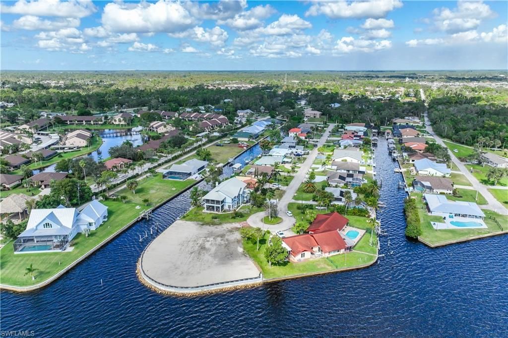 7152 Reymoor DR, NORTH FORT MYERS, FL 33917 — photo 3