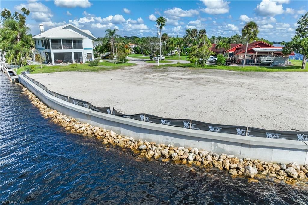 7152 Reymoor DR, NORTH FORT MYERS, FL 33917 — photo 5