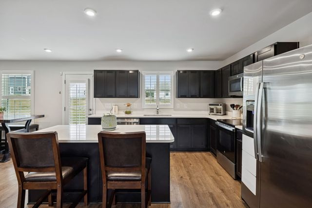 325 Heritage Ave, Gallatin, TN 37066