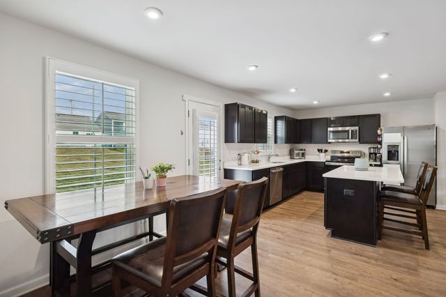 325 Heritage Ave, Gallatin, TN 37066