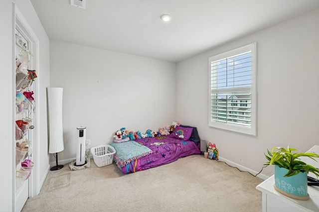 325 Heritage Ave, Gallatin, TN 37066