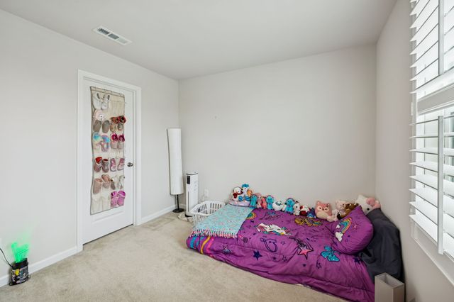 325 Heritage Ave, Gallatin, TN 37066