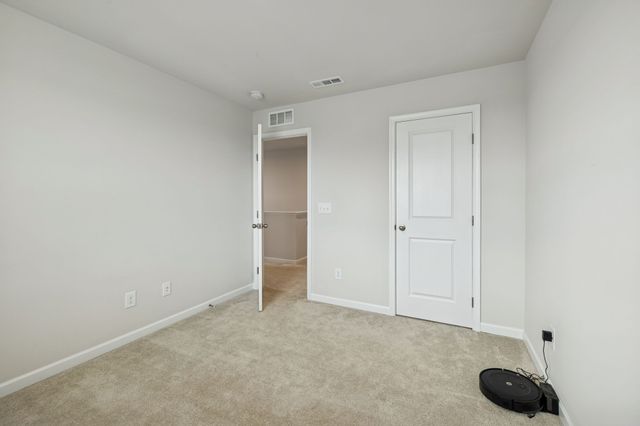 325 Heritage Ave, Gallatin, TN 37066