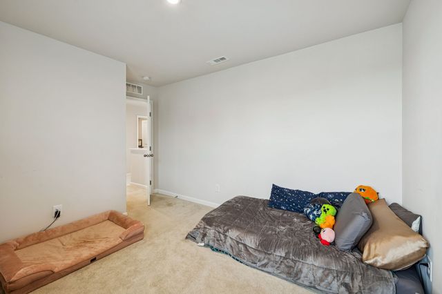 325 Heritage Ave, Gallatin, TN 37066