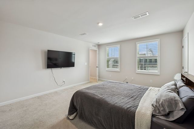 325 Heritage Ave, Gallatin, TN 37066