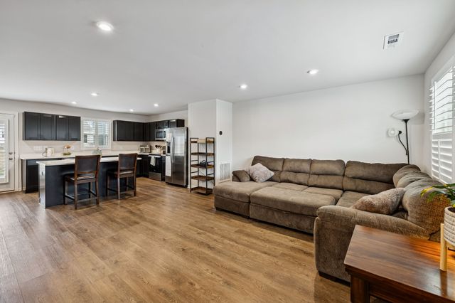 325 Heritage Ave, Gallatin, TN 37066