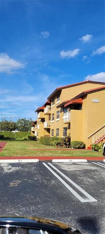 15650 SW 80th St F-208, Miami, FL 33193