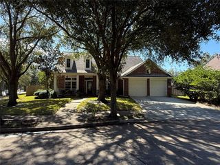 814 Spring Mist Court, Sugar Land, TX 77479