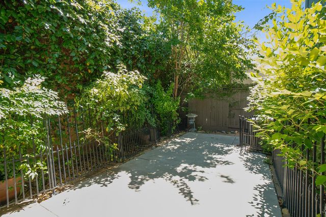 8647 Mahonia Dr, El Dorado Hills, CA 95762