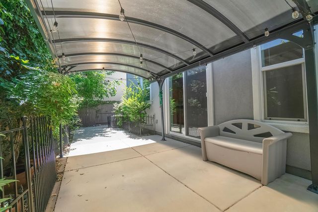8647 Mahonia Dr, El Dorado Hills, CA 95762